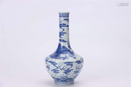 A Chinese Blue and White Porcelain Vase