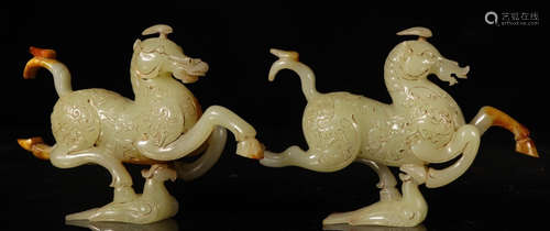 PAIR OF HETIAN JADE HORSE SHAPED PENDANT