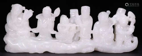 A HETIAN JADE CARVED FIGURE SHAPED PENDANT