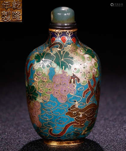 A COPPER ENAMELED AUSPICIOUS PATTERN SNUFF BOTTLE