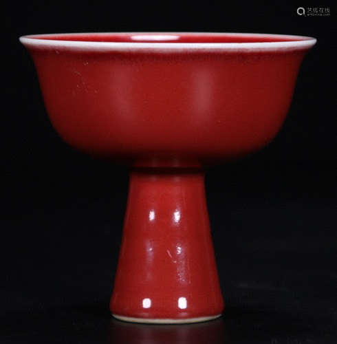 A RED GLAZE CUP