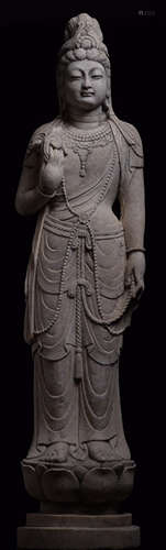 A WHITE MARBLE CARVED GUANYIN BUDDHA STATUE