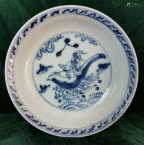 A BLUE&WHITE GLAZE BUDDHA PATTERN PLATE