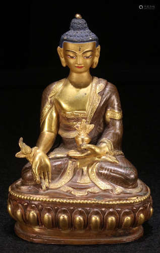 A GILT BRONZE CASTED PHARMACIST BUDDHA STATUE