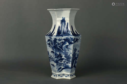 A BLUE AND WHITE DOUBLE LOZENGE VASE QING DYNASTY