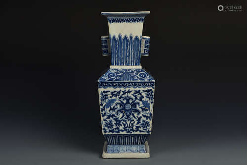 A BLUE AND WHITE TUBULAR VASE QING DYNASTY