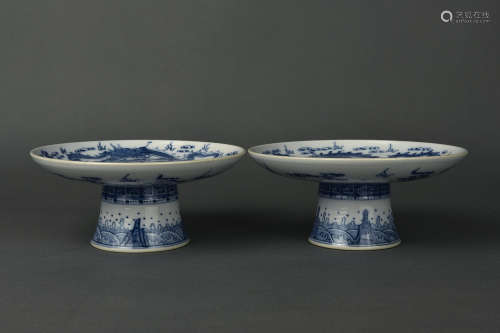 PAIR BLUE AND WHITE TUREENS QING DYNASTY