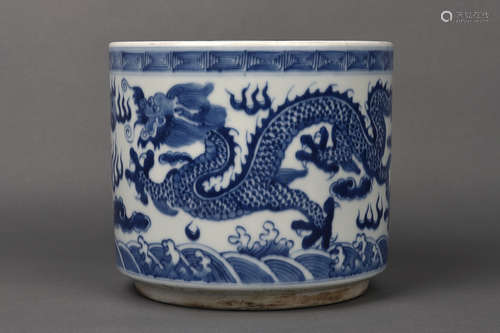 A BLUE AND WHITE BRUSH-POT QING DYNASTY