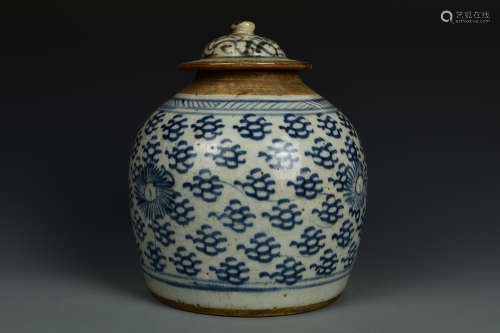 A BLUE AND WHITE JAR AND COVER QING DYNASTY