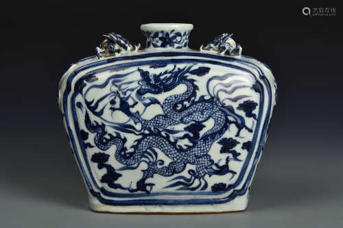 A BLUE AND WHITE DRAGON VASE YUAN DYNASTY