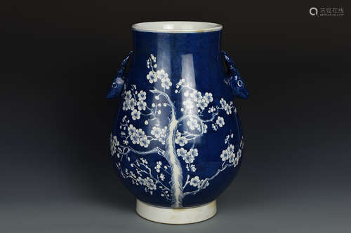 AN ICE PLUM ZUN VASE QING DYNASTY