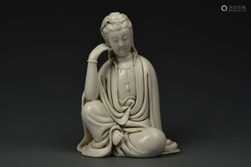 A CLAIR-DE-LUNE SEATED GUANYIN QING DYNASTY