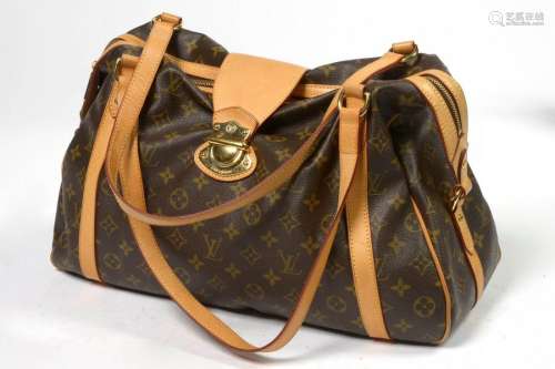Louis Vuitton handbag in \