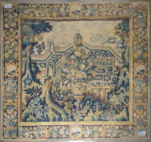 Large Enghien tapestry with a square section in wo…