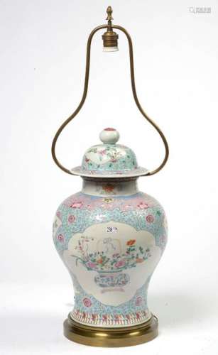 Vase vase in polychrome porcelain of China with fl…