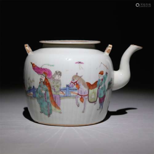 Porcelain figure pattern teapot