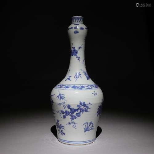 Blue and white glaze flower pattern bottle