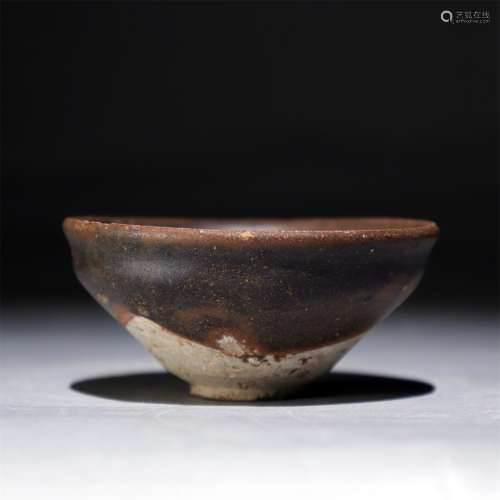Tea cup of Fuqing kiln in Song Dynasty