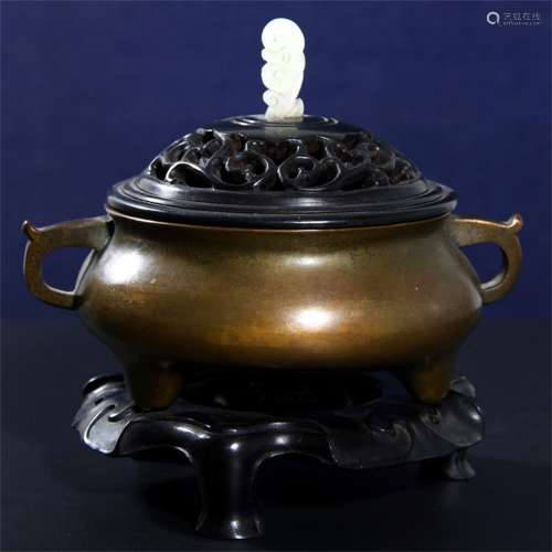 Copper censer inlaid with Hetian jade and Ruyi button
