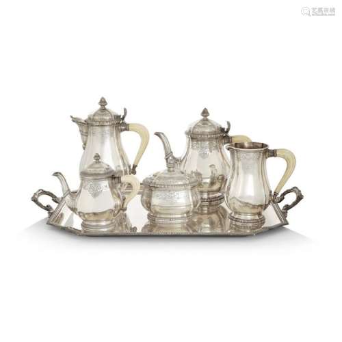 STYLE COFFEE SERVICE OF STYLE RÉGENCE, IN SILVER (…