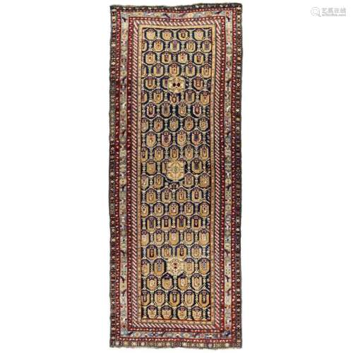 SHIRVAN CAUCASE CARPET, LATE 19th BEGINNING OF XXe…