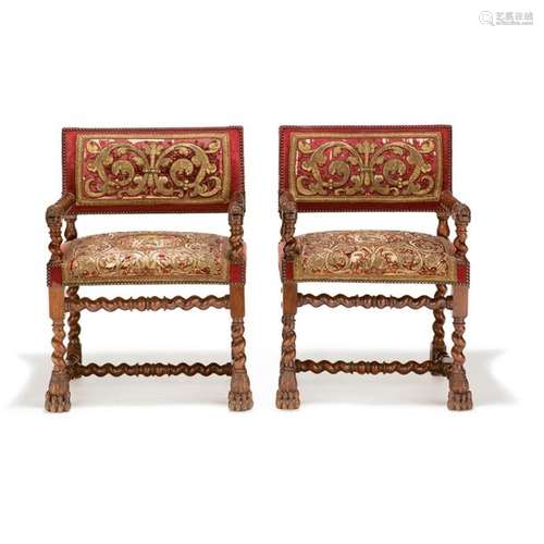 PAIR OF ARMCHAIRS, NORTH FRANCE, XVIIe SIÈCLEen wa…