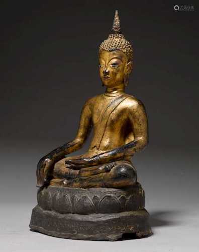 SITZENDER BUDDHA SHAKYAMUNI.