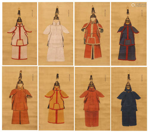 A SET OF CHINESE PAINTING SCROLL MANCHU EIGHT BANNERS' CLOTHES