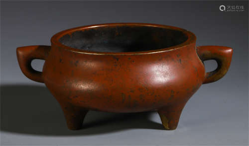 A CHINESE DOUBLE HANDLE BRONZE TRIPLE FEET CENSER
