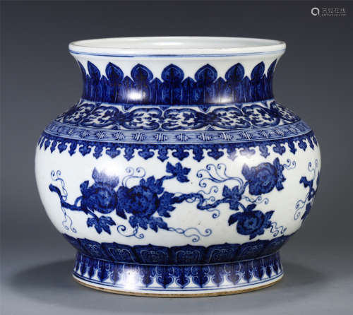 A CHINESE BLUE AND WHITE PORCELAIN FLOWER MATIF JAR