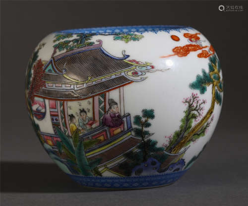 A CHINESE PORCELAIN WUCAI FIGURE AND POEMS JAR