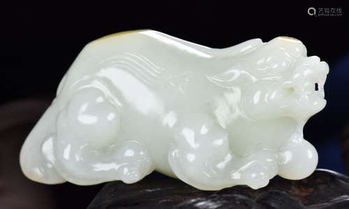 A HETIAN JADE PIXIU PENDANT