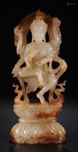 A HETIAN JADE GUANYIN BUDDHA STATUE WITH SIX ARMS