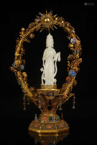 A HETIAN WHITE JADE GUANYIN BUDDHA WITH GILT SILVER STAND