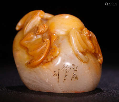 A TIANHUANG STONE SEAL CARVED WITH BAT