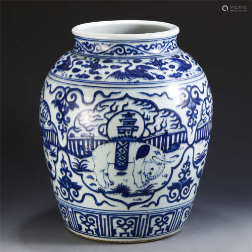 A CHINESE BLUE AND WHITE PORCELAIN SHOU WORD JAR