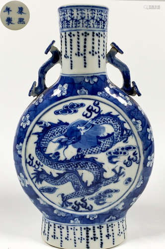 A BLUE&WHITE GLAZE DRAGON PATTERN VASE