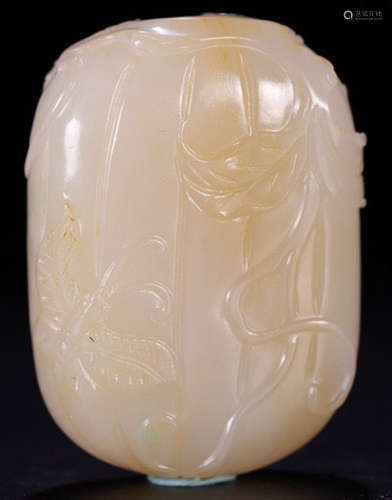 A HETIAN JADE CARVED MELON SHAPE SNUFF BOTTLE