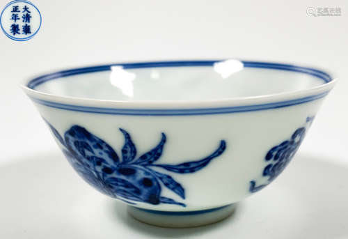 A BLUE&WHITE GLAZE FLOWER PATTERN BOWL