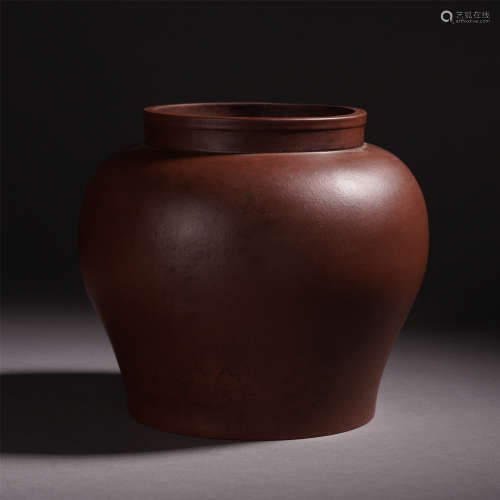 AN ANCIENT CHINESE YIXING ZISHA CLAY JAR