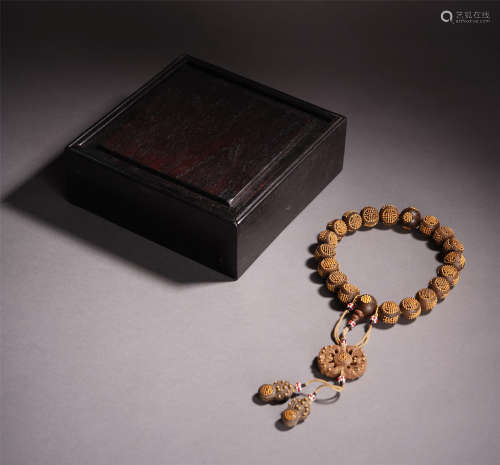 CHINESE AGALWOOD CARVED INLAID GILT HAND HELD ROSARY