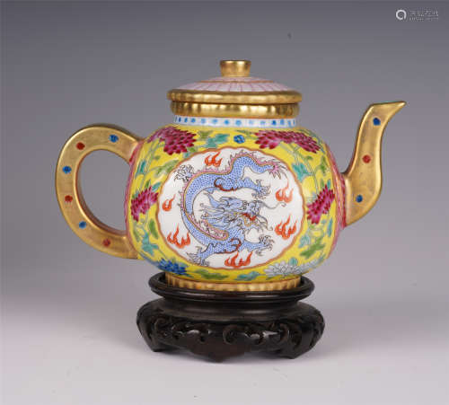 CHINESE FAMILLE ROSE YELLOW GROUND SQUARE TEAPOT