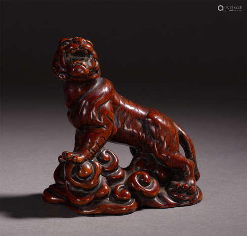 CHINESE LACQUER CARVED TIGER SHAPED TABLE ITEM