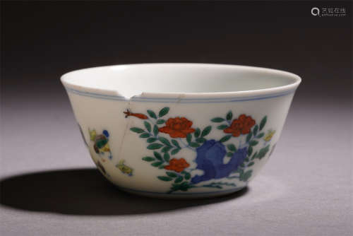CHINESE WUCAI PORCELAIN CHICKEN CUP