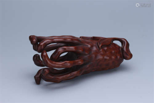 CHINESE BOXWOOD CARVED FINGER CITRON TABLE ITEM