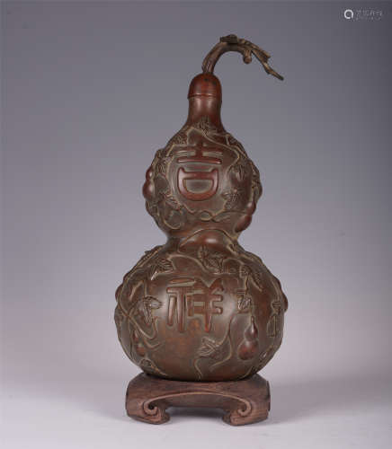 CHINESE BRONZE CARVED GOURD SHAPED VIEWS VASE