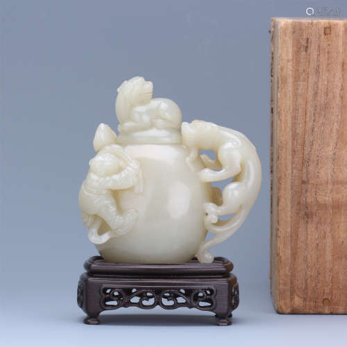 CHINESE CARVED JADE OPENWORK DRAGON LIDDED BOX