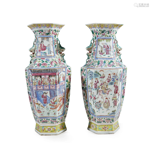 A pair of Chinese famille rose hexagonal b…