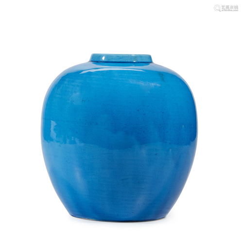 A Chinese turquoise-glazed porcelain ovoid ja…