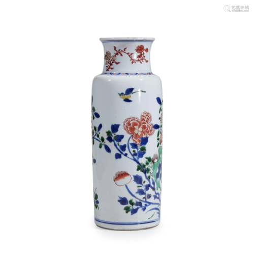 A small Chinese wucai-decorated porcelain…